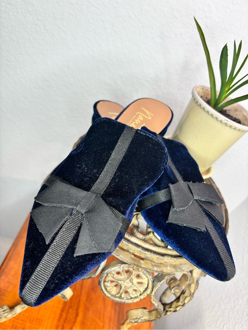 NANETTE By Nanette Lepore Allegra Deep Blue Velvet Mule Flats Shoes